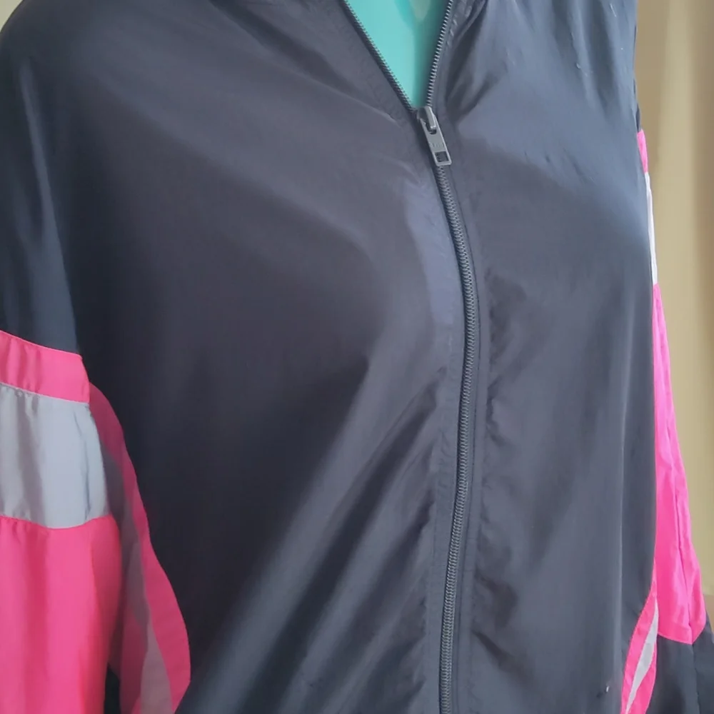 Retro Style Jacket - Picture 3 of 4